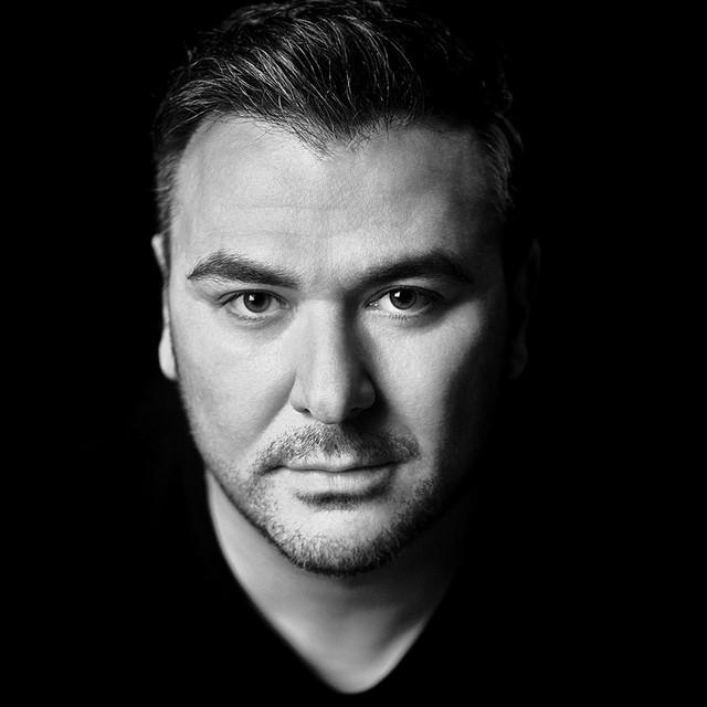 Yunan Efsanesi Antonis Remos, 50 Ki�ilik Dev Ekibiyle Geliyor. 