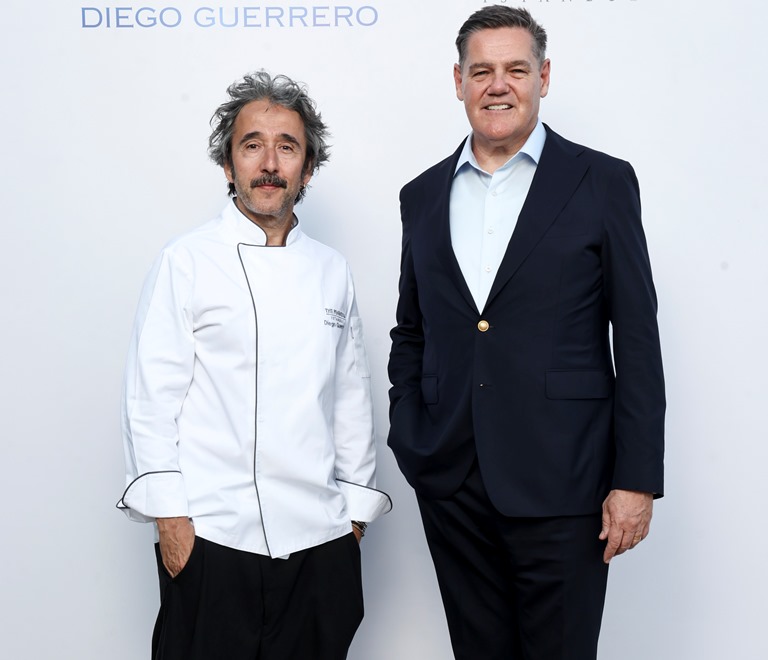 Abelia X Diego Guerrero�nun Aç�l��� The Peninsula�da Özel Bir Davetle Kutland�