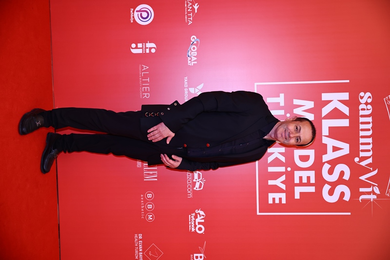 Sammyvit Klass Model Türkiye 2025 :  Ünlü �simler K�rm�z� Hal� ��kl���yla Oscar Gecesini Aratmad�