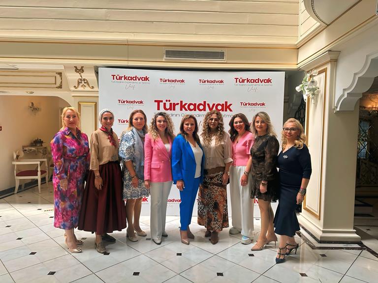 Türk Kadnn Güçlendirme Ve Tantma Vakfndan Kadnlara Destek Bulumas