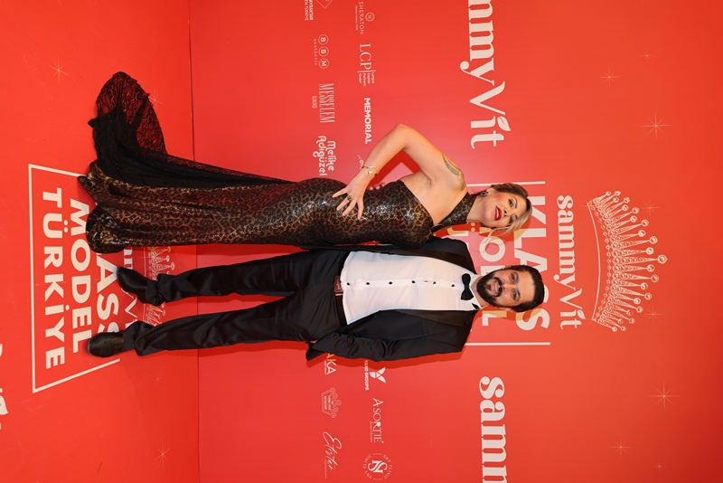 Sammyvit Klass Model Türkiye 2025 :  Ünlü �simler K�rm�z� Hal� ��kl���yla Oscar Gecesini Aratmad�