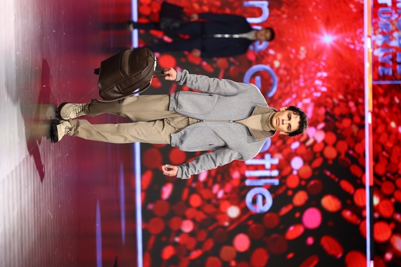 G�ovane Gent�le : Sammyvit Klass Model Türkiye 2025 Sahnesinde  Moda Dünyas�na Damga Vurdu