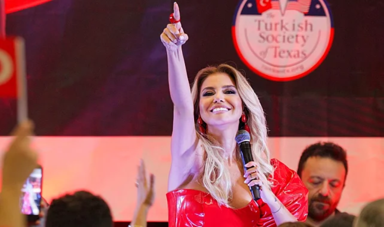 Gülben Ergen Amerika Turnesine Dallastan Balad 