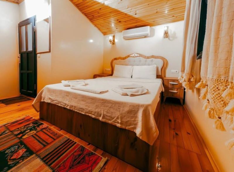 Can Baba Olimpos : Do�an�n Kalbinde Misafirlerini A��rl�yor