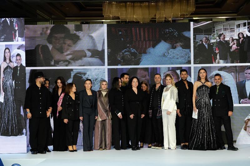 �sgeid Defilesi �zleyenleri Büyüledi