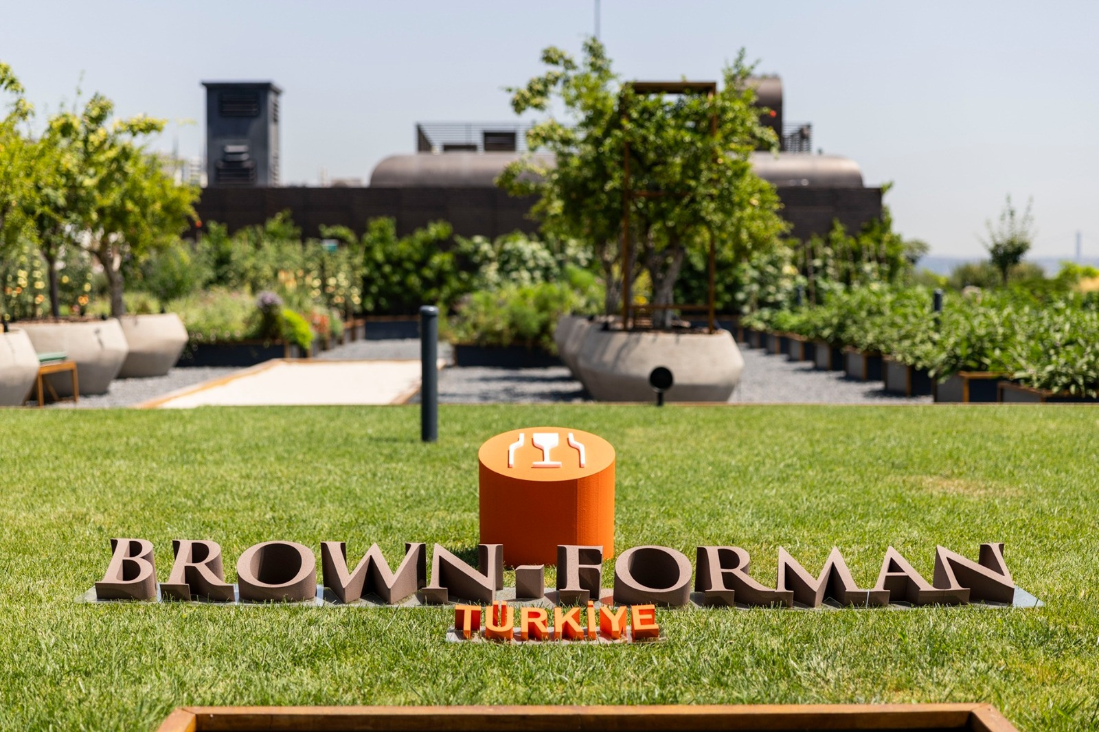 Brown  Forman Türkiyeden Duyulara Dokunan Yaz Bulumas 