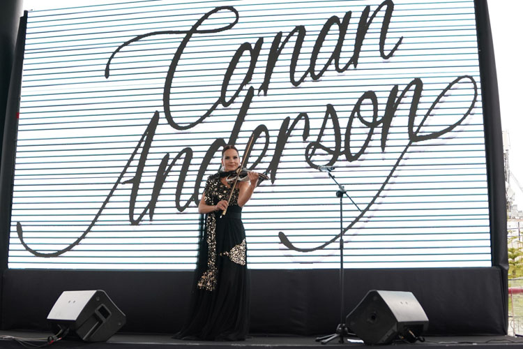 EXPO 2021 Hatay Protokol Açlnda Sahne Alan Canan Anderson Performansyla Hayran Brakt