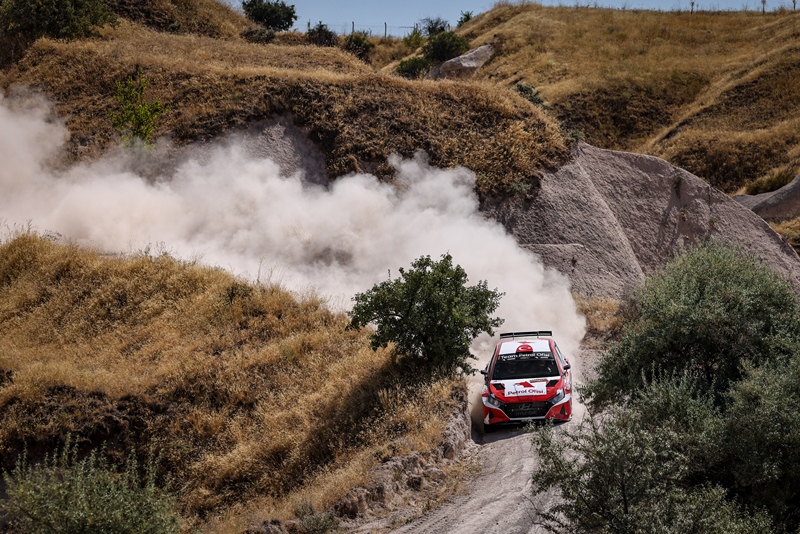 Kapadokya Rallisinde Zaferin Ad� Yine  Kerem Kazaz!
