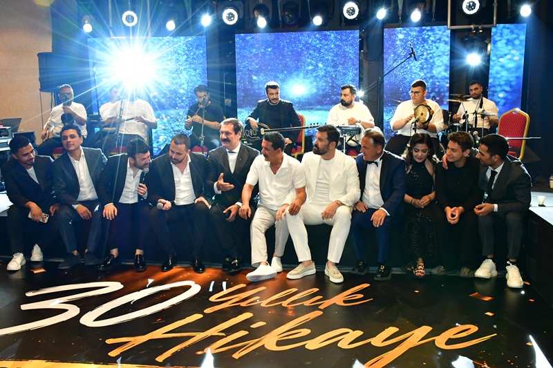 �amdanc� Ve By Mustafa Gaziantep, Görkemli Bir Gala �le Kap�lar�n� Açt� 
