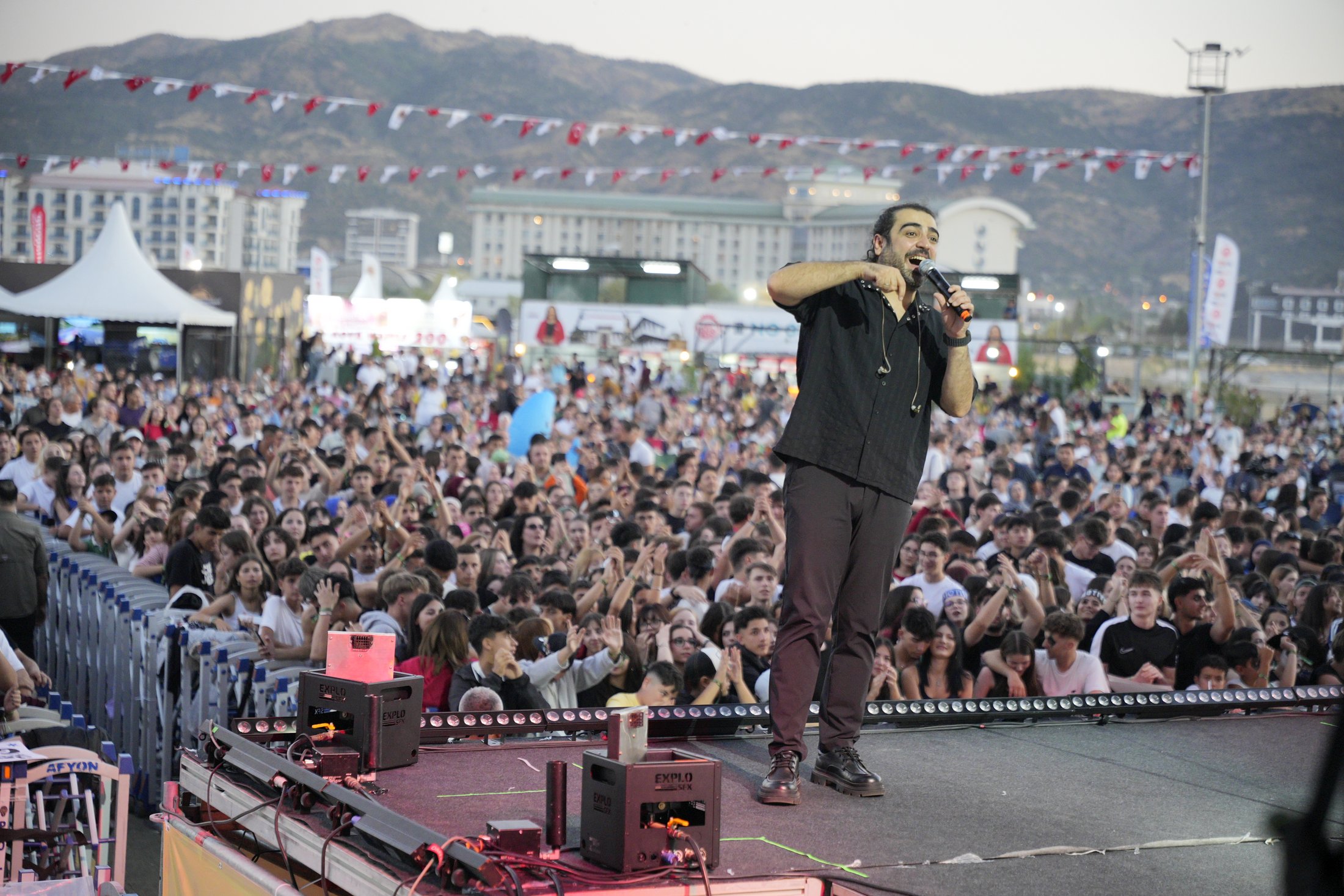 Ng Afyon Motofest�te �lk Gün Müzik Ve E�lenceyle Ba�lad��