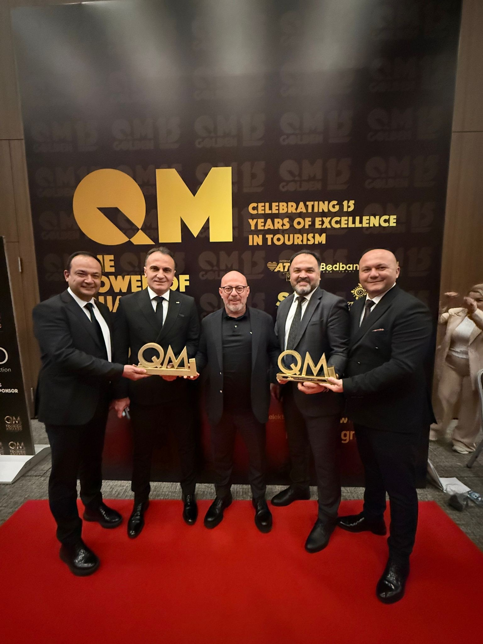 Jolly, Qm Awards�ta Çifte Ödülle Sahnede