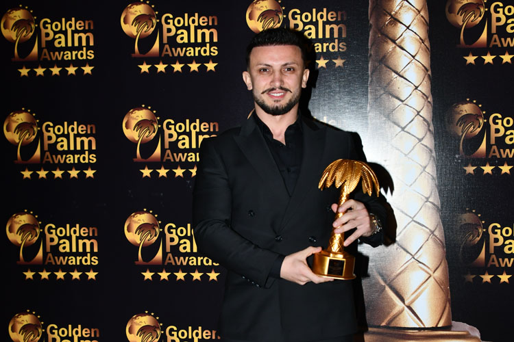 Mehmet Enlioğlu: ‘En İyi İçerik Üreten  Sosyal Medya Fenomeni ’ Ödüllerinin Sahibi Olarak Başarısını Kanıtladı