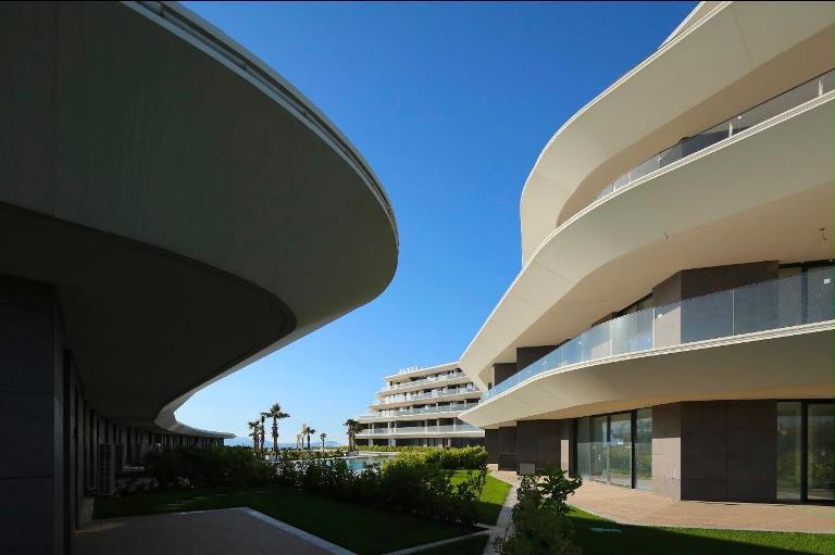 Demirok Yap� Group, Noa Terrace Çe�me�de Yeni Bir Ya�am Vizyonu Sunuyor