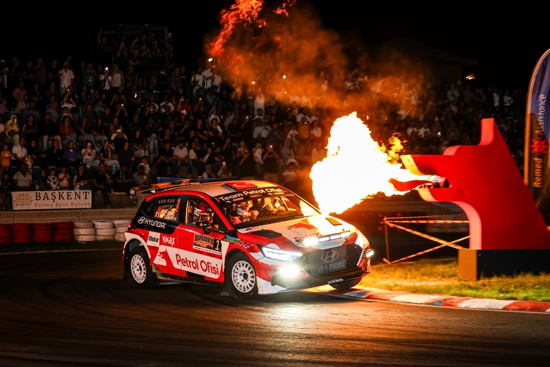 Kapadokya Rallisinde Zaferin Ad� Yine  Kerem Kazaz!