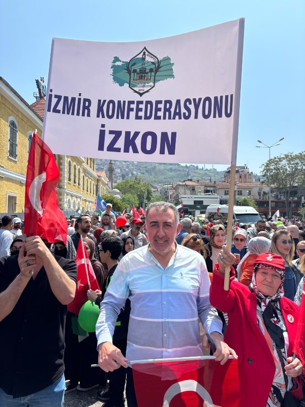 Ferhan Ademhan :  Mardin�den Dünyaya Uzanan Vizyonuyla Kültürler Aras�nda Köprüler Kuruyor 