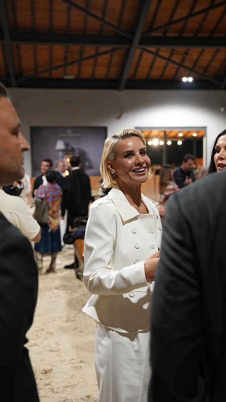 Yarg�c�, Yeni Sezon Koleksiyonunu Unutulmaz Bir Atl� Performansla Tan�tt� 