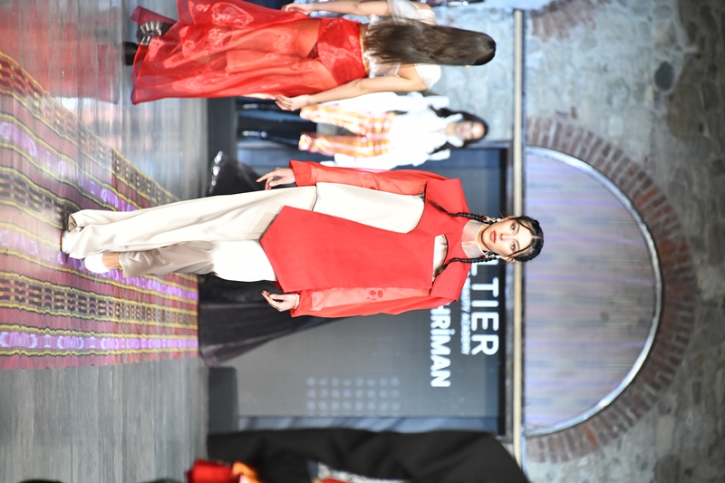 Alt�er Academy : Moda Tasar�m Ö�rencilerinden  Kutnu �pe�i �lhaml� Özel Defile 