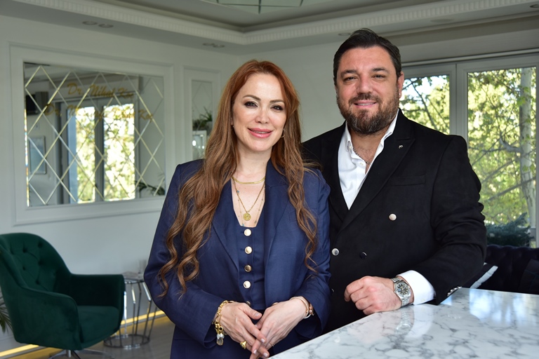 Mustafa Nihat Koç Ve Nihal Koç : Kol Alt Lposucton lemiyle Yalara Elveda Deyin