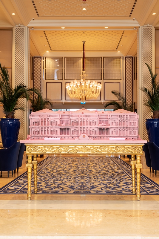 12 Y�ld�r Ç�ra�an Palace Kempinski �stanbul Ve MEMEDER Meme Kanseri Fark�ndal��� �çin El Ele