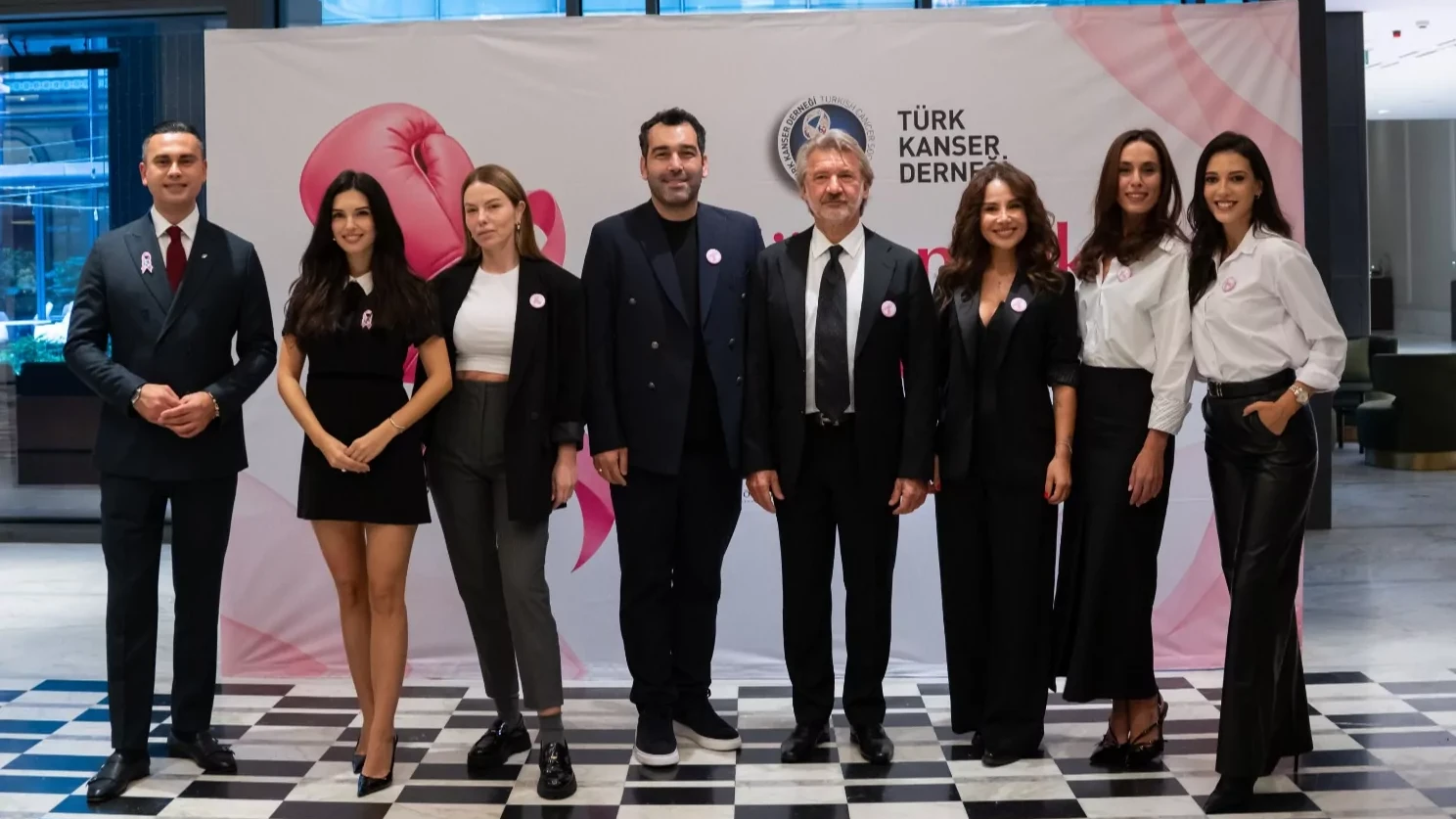 Güçlü Yumruklar Güçlü Kad�nlar Projesi Lansmanla Taçland� 