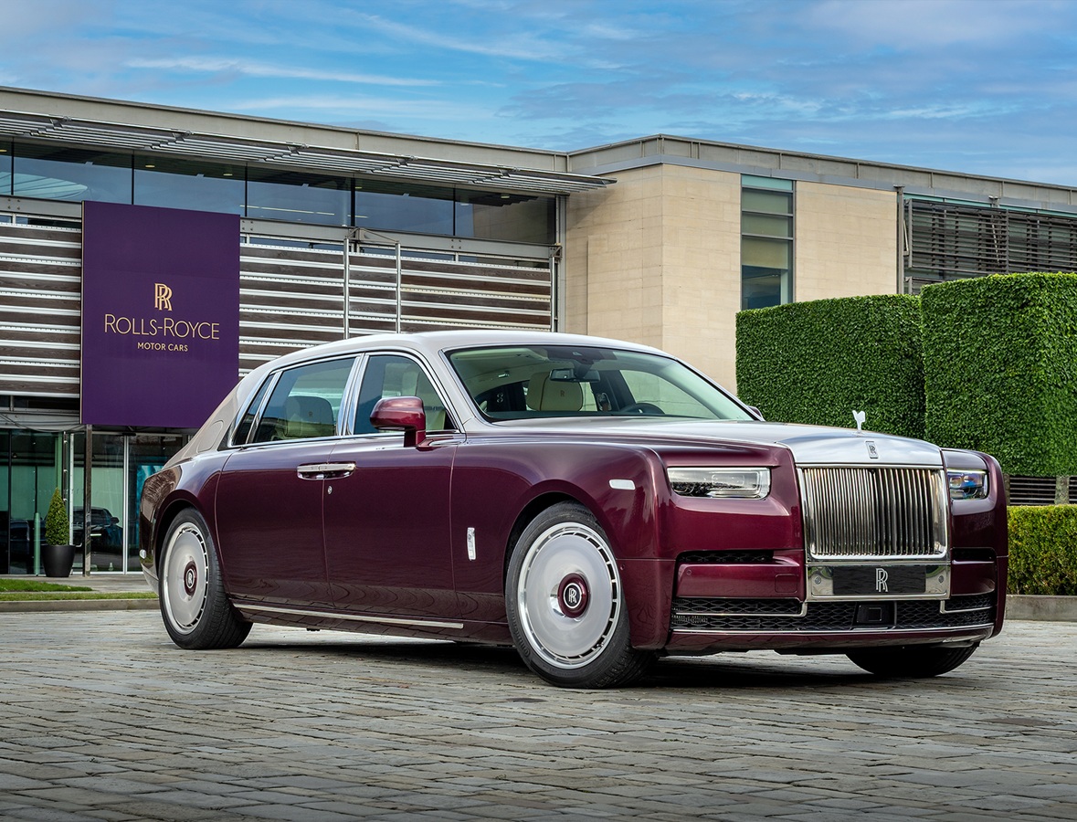  Rolls-Royce Tarihinde Bir �lk;  Abalone Kabu�u Kakma ��çili�i �le Phantom Hummingbird 