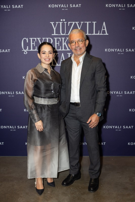 Dünya Saatçili�i Konyal� Saat Ev Sahipli�inde �stanbul�da Kutland� 