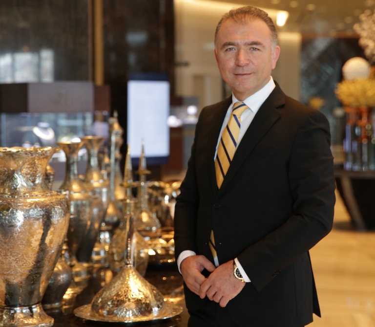 Erkan Güral :     Hem  Dünyasnda Hem De Pistte Kazand Baarlarla Rol Model Olmaya Devam Ediyor 