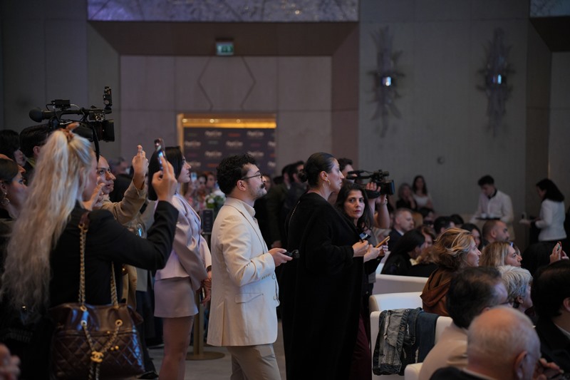 Pept�l�ne, �Seçilmi� Peptitler� Dünyas�n� Marka Elçisi Nebahat Çehre �le Tan�tt� 