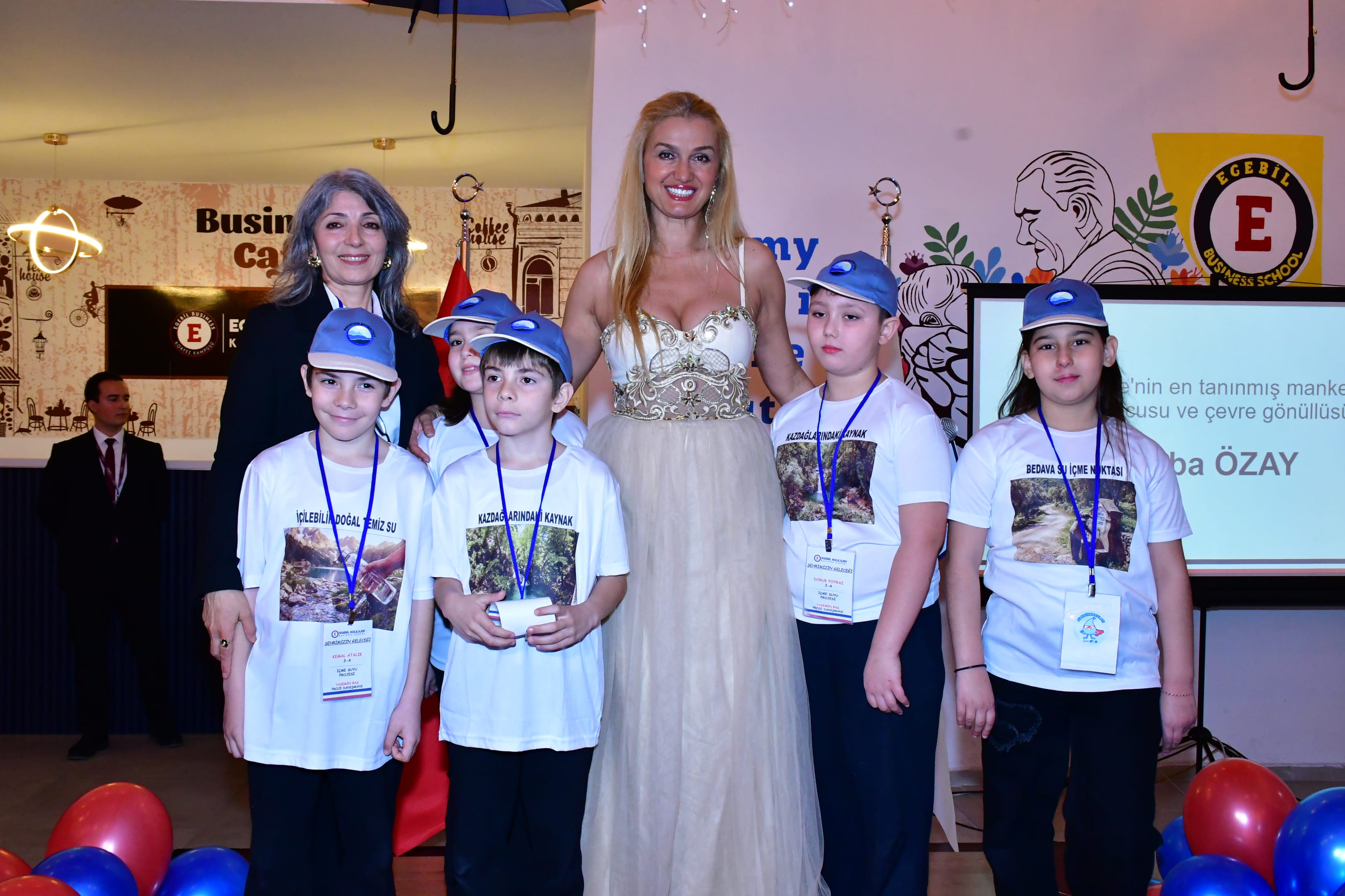 Tabiat�n K�z� Tu�ba Özay Ve "Suyun Melekleri" Kaz Da�lar��nda Bulu�tu