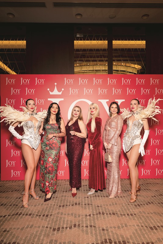 Joy Women�s Club Y�lba�� Yeme�inde Kad�n Dayan��mas�n� Kutlad�