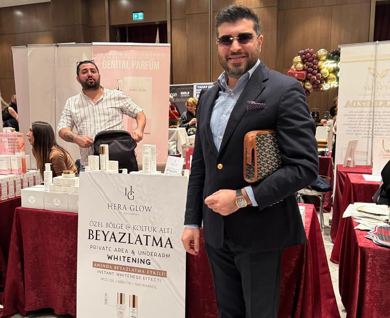 Mehmet Bekir en :  Chrstmas Wonderland Alveri enliinde lgi Oda Oldu