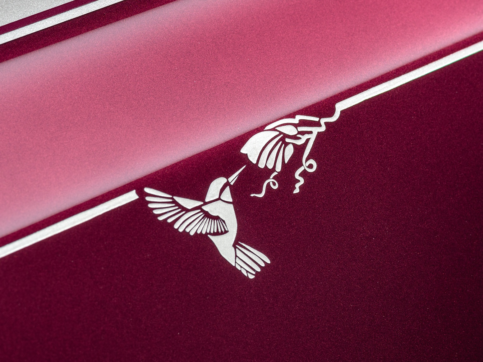  Rolls-Royce Tarihinde Bir �lk;  Abalone Kabu�u Kakma ��çili�i �le Phantom Hummingbird 