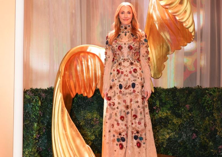 Meryem Uzerli Riyad�dayd�: Joy Awards�a Global Davetli Olarak Kat�ld�