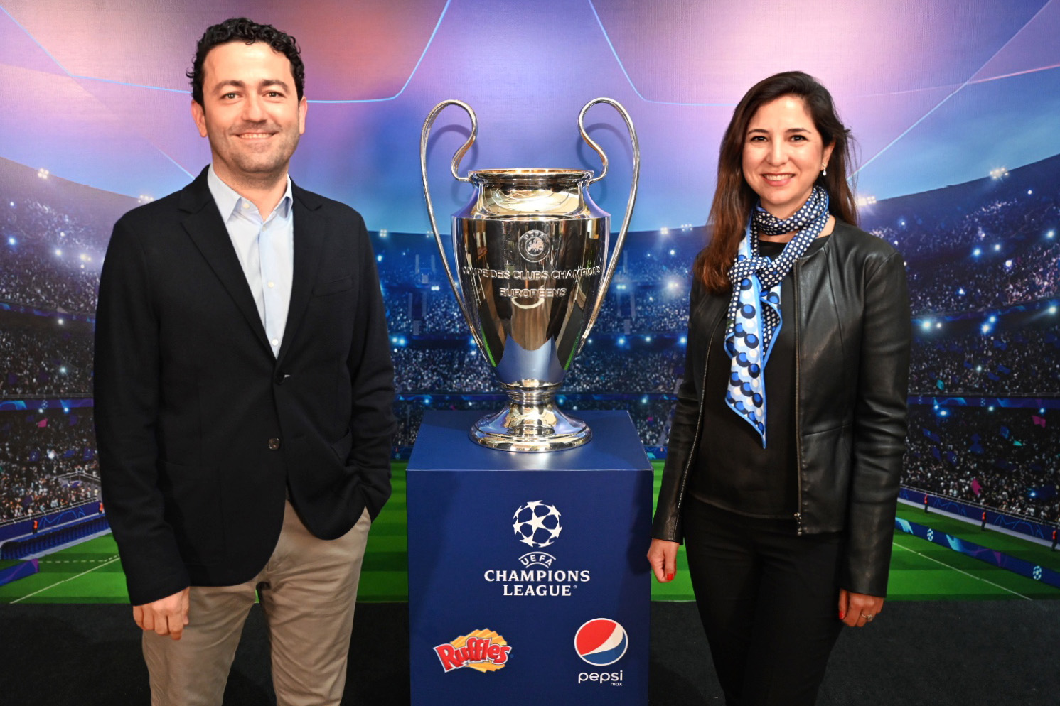 UEFA ampiyonlar Ligi Kupas Pepsi® ve Ruffles®  Ev Sahipliinde stanbula Geldi