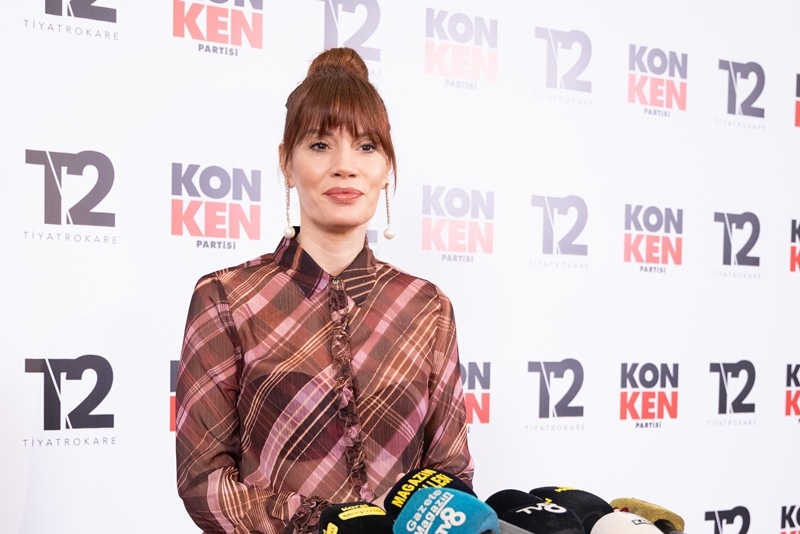 Tiyatrokare'nin Merakla Beklenen Yeni Oyunu "Konken Partisi"Nin Muhte�em Galas�na  Yo�un �lgi  