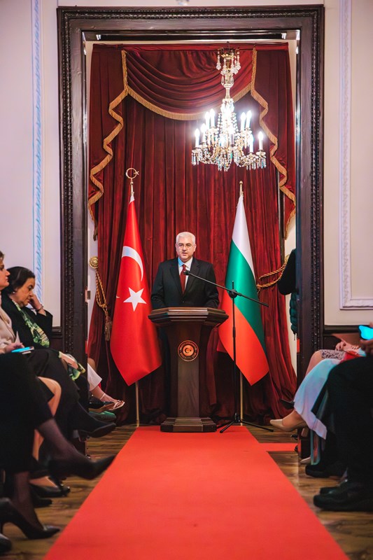 �stanbul � Sofya: �ki �ehrin Ortak Haf�zas�, Sofya�da Zamans�z Bir Defileyle Bulu�tu