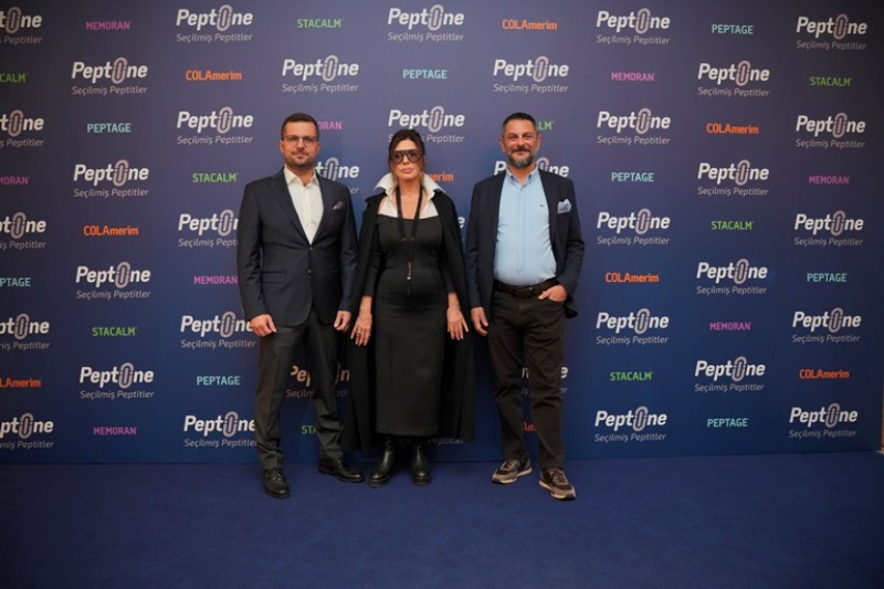 Pept�l�ne, �Seçilmi� Peptitler� Dünyas�n� Marka Elçisi Nebahat Çehre �le Tan�tt� 