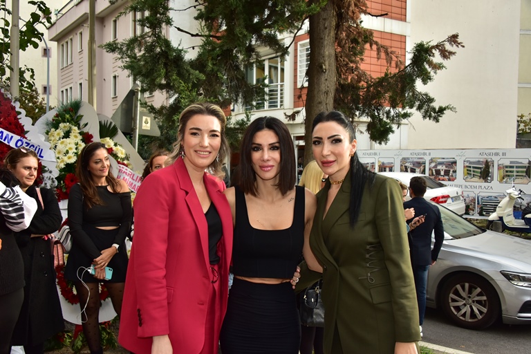 Sibel Keçeli Naıl & Beauty Ataşehir’de Muhteşem Bir Davetle Açıldı 