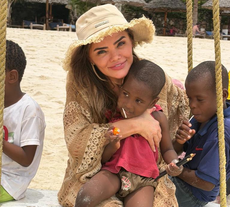 Ay�egül Mermer : Zanzibar�da Yetim Çocuklar �çin Seferber Oldu