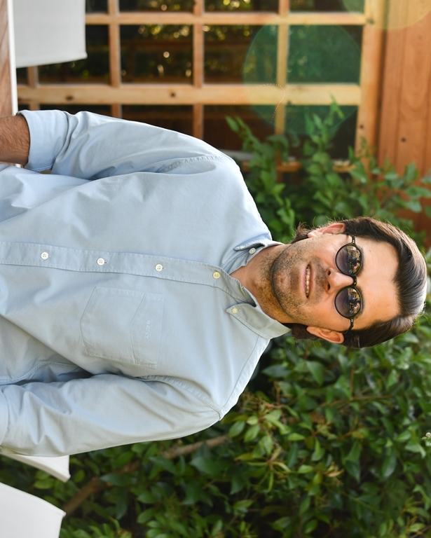 Ufuk Demir :  letiim Sektöründeki Öncülüüyle Markasn Zirveye Çkard