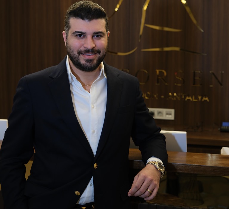 Mehmet Bekir en : Kadnlarn Yeni Estetik Srr Altn Üçgende Sakl 