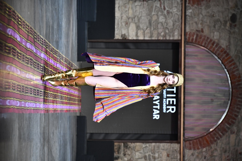 Alt�er Academy : Moda Tasar�m Ö�rencilerinden  Kutnu �pe�i �lhaml� Özel Defile 