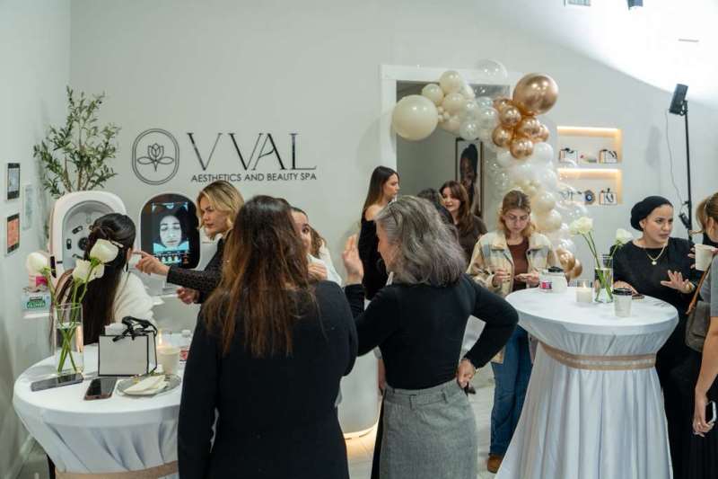 Vval Aesthet�cs  And Beauty Spa New York  1. Y�l�n� Özel Bir Bulu�mayla Kutlad�