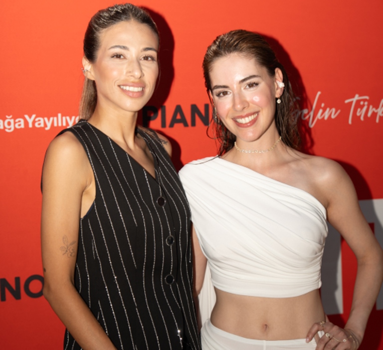 P�ano Jewellery �le Antalya�da "Cool" Esinti Selin Türkmen X Piano Jewellery "P�ano P�erc�ng Party"