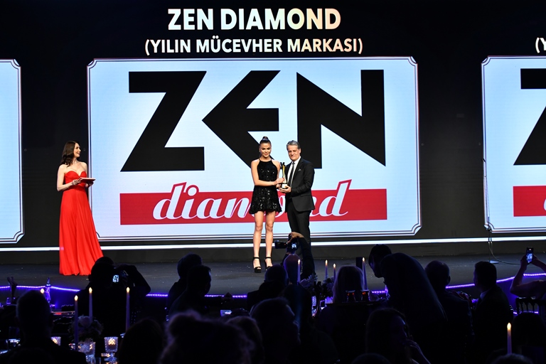 Zen Damond :  Yln Mücevher Markas Ödülünün Sahibi Oldu 