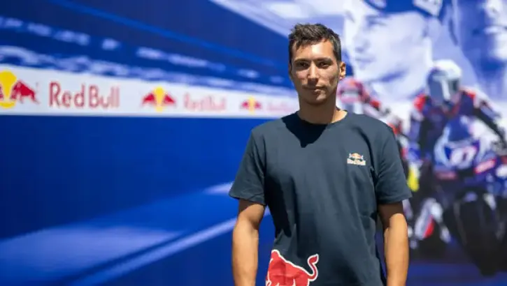  Red Bull Sporcusu Toprak Razgatl�o�lu, �lk Dünya �ampiyonlu�unu Kazand��� Mandalika�ya MotoGP ile Dönüyor 
