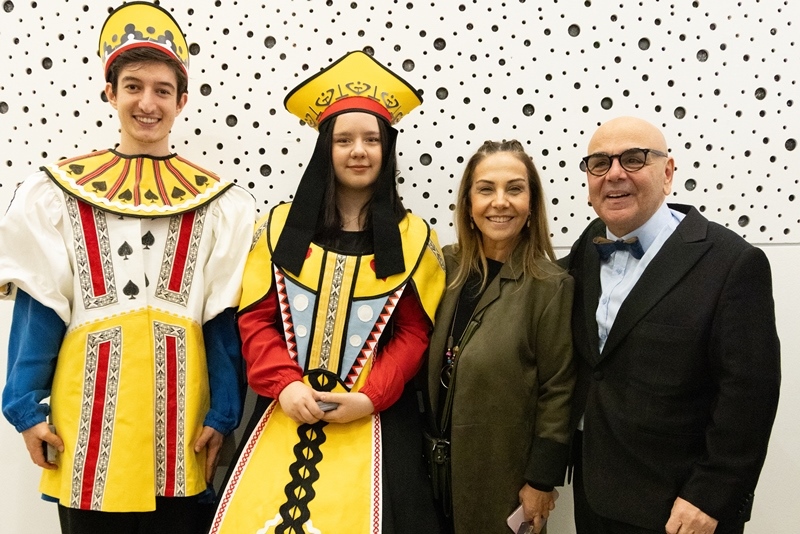 Tiyatrokare'nin Merakla Beklenen Yeni Oyunu "Konken Partisi"Nin Muhte�em Galas�na  Yo�un �lgi  