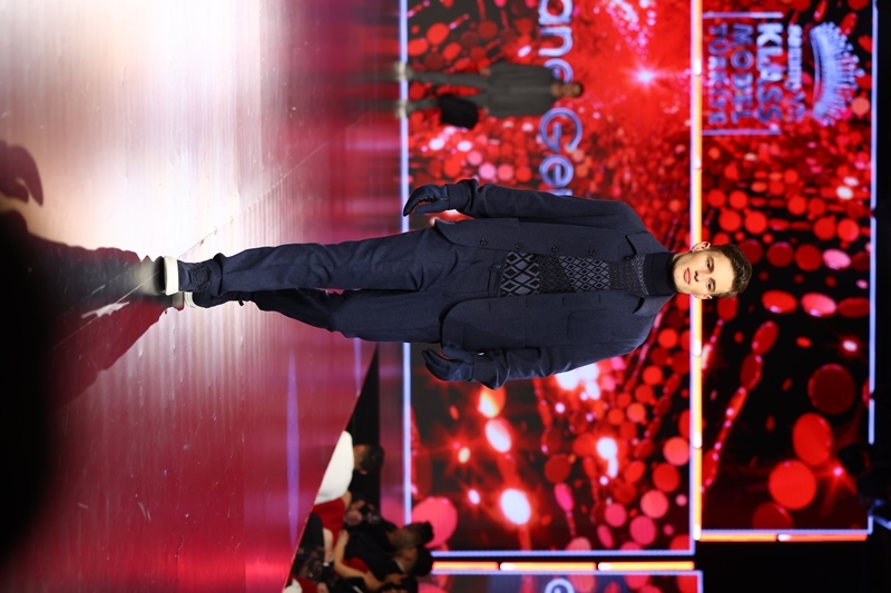 G�ovane Gent�le : Sammyvit Klass Model Türkiye 2025 Sahnesinde  Moda Dünyas�na Damga Vurdu