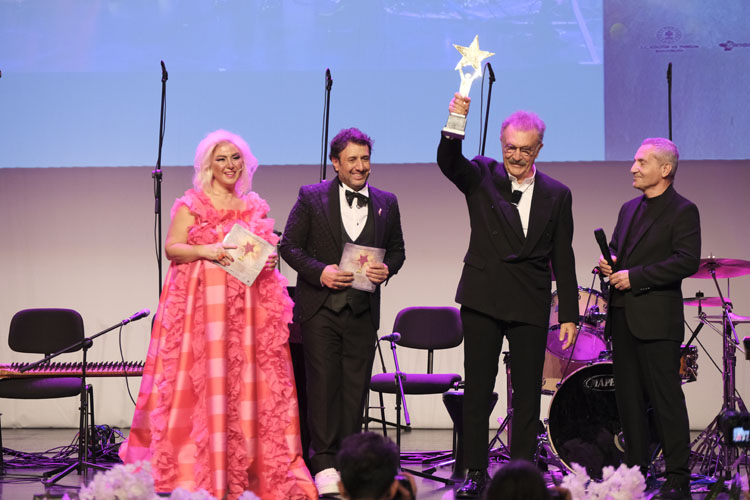 Türk Sinemasının 108. Yılı Görkemli Bir Ödül Töreni İle Kutlandı 