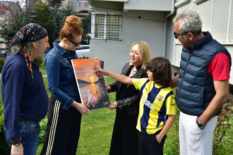 Çinar Yaman : �Çinar�in En Büyük Yetene�i Hayal Gücü Ve Bu Hayal Gücünü Tuvale Aktarmadaki E�siz Kabiliyeti� 